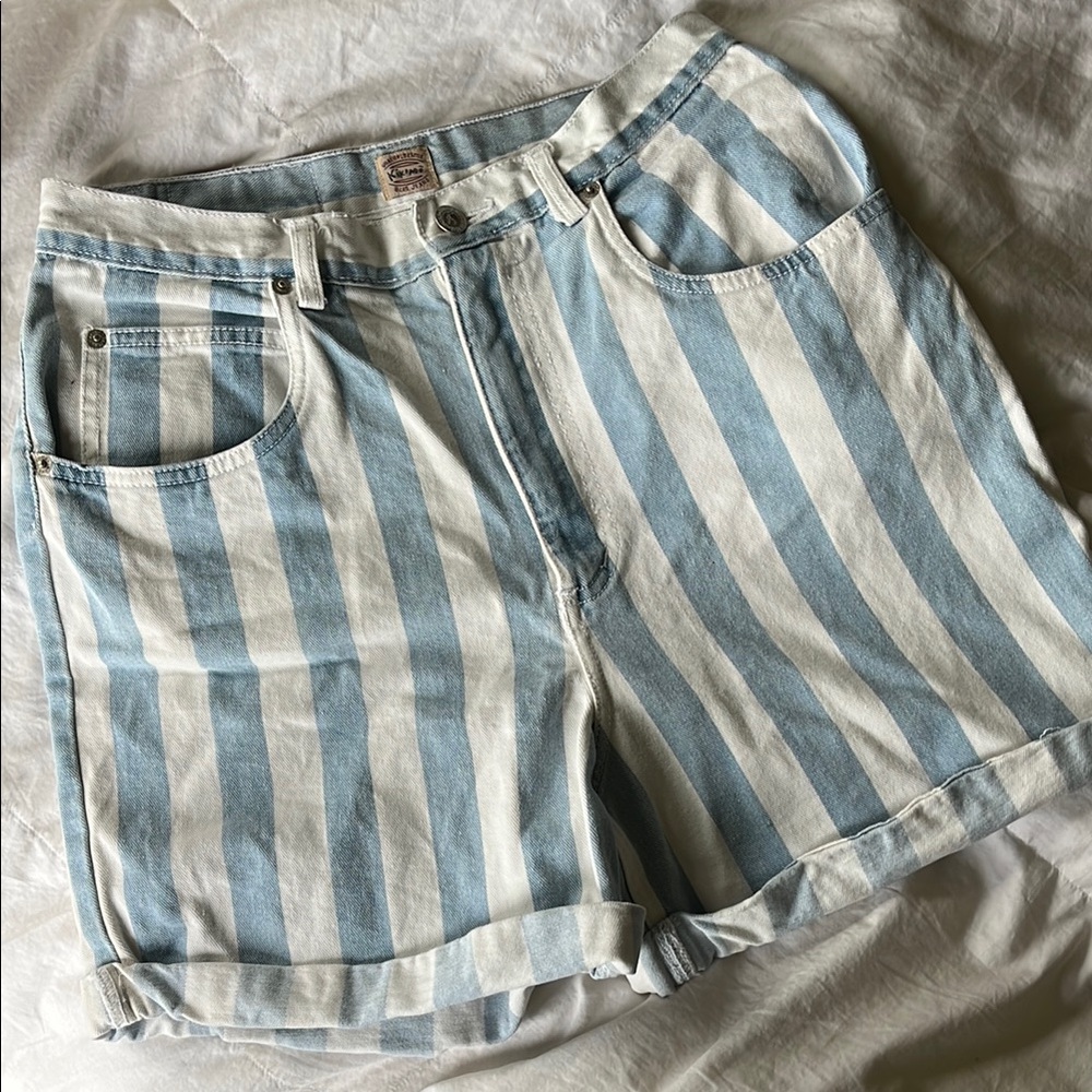 Vintage 100% Cotton Striped Blue and White Women Shorts
